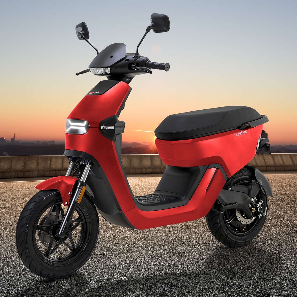 [EM1_RED] electric motor scooter AsVIVA EM1 red - product view